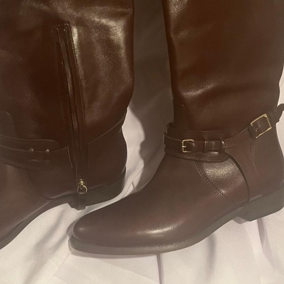 Burberry Brand New NWOB Leather Boots/Straps& Buckles md in Italy Choc Brn sz 8 - Picture 2 of 16